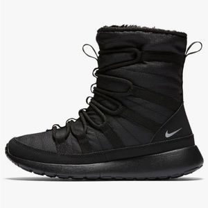 Nike Roshe One Hi (GS) little Kids/ toddler SneakerBoot Black/Silver size 10